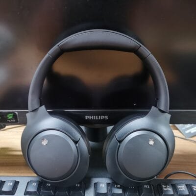 Convenient Wireless Connectivity Headphone (1)