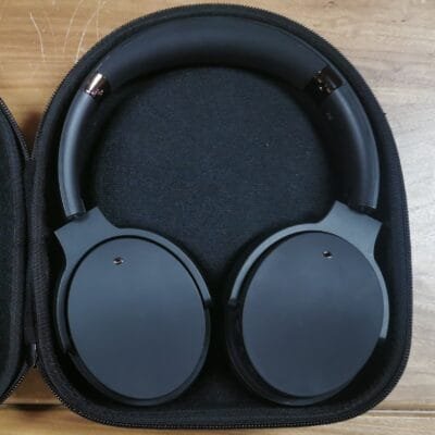 Hybrid Active Noise Cancelling Bluetooth Headphones with Voice Assistant Build-in Microphone  Over-Ear Headphones Convenient Wireless Connectivity